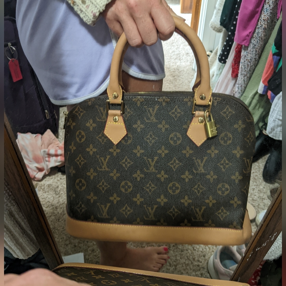 Handbag